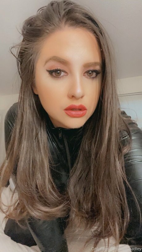 ava hadley OnlyFans Nacktbilder