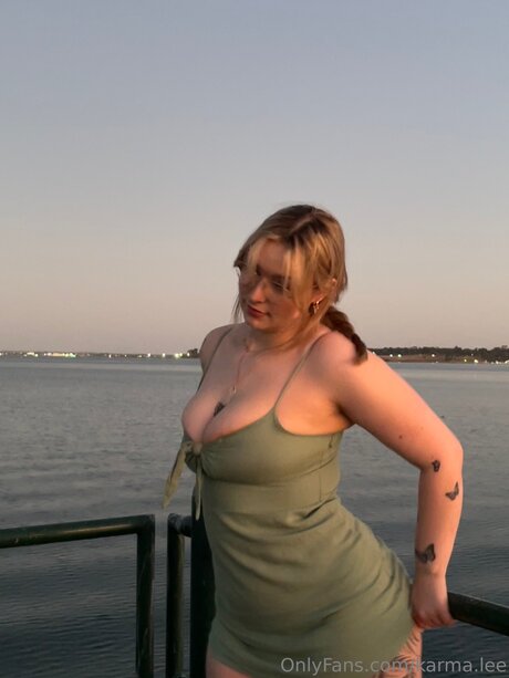 Karma Lee OnlyFans Fotos