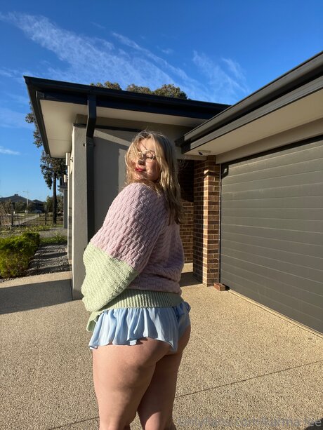 Karma Lee OnlyFans-Sex