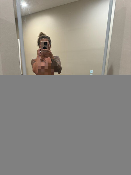 Karinakiss27 OnlyFans Bilder