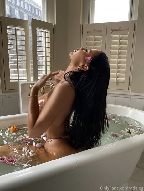 Adele grisoni Nacktpornos auf OnlyFans