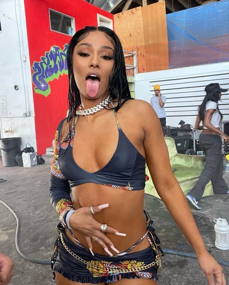 social-media-influencer onlyfans heißer Sex Shot