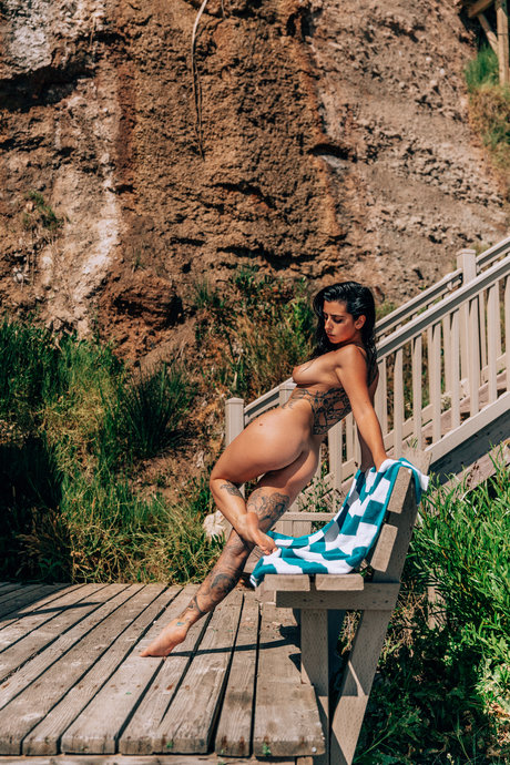 Reed Suicide Gratis OnlyFans Inhalte