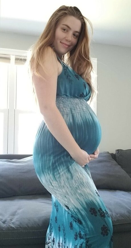 AwesomeKate Leaked OnlyFans