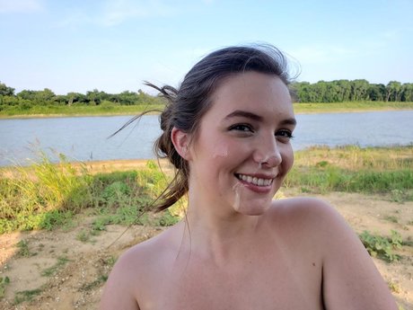 Mandy Kay OnlyFans Striptease