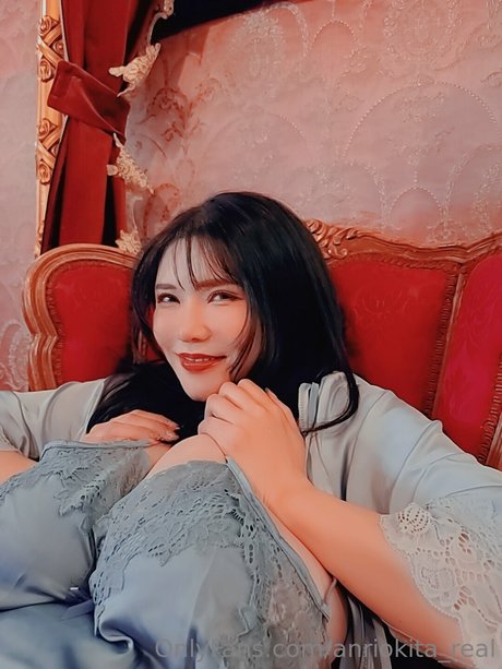 weibliche asiatische onlyfans HD Medien