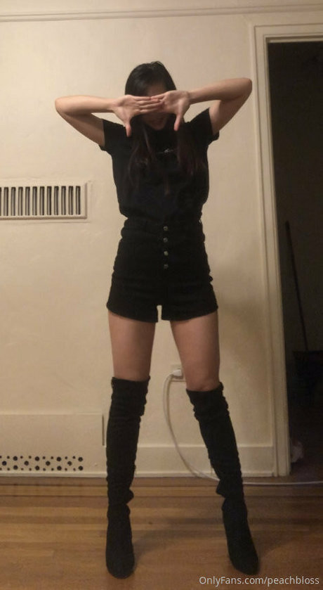 peachbloss OnlyFans Inhalte