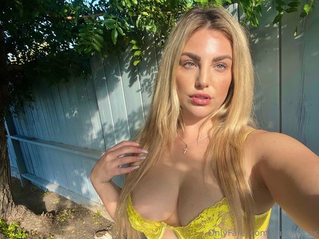 Haleigh Cox OnlyFans XXX