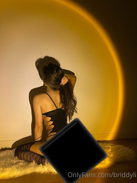 Briddy Li Nacktbilder von OnlyFans