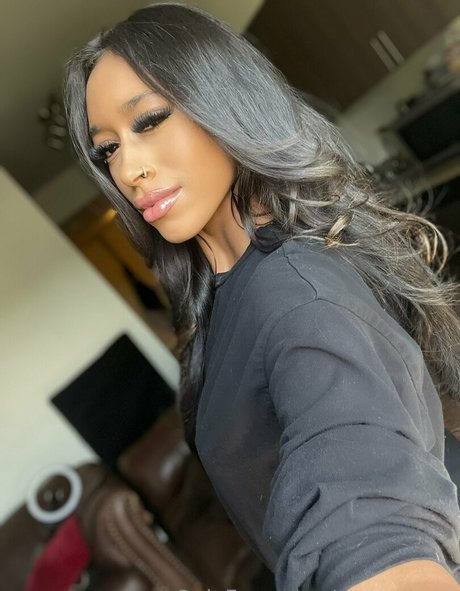 yazzyyams OnlyFans Archiv