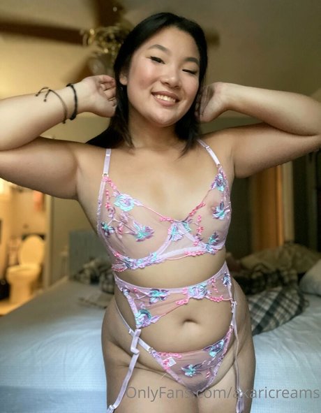 Akari Creams OnlyFans nackt