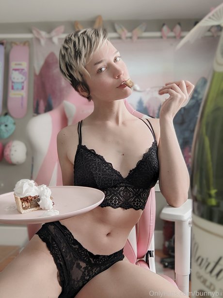 Bunnybii OnlyFans Inhalte