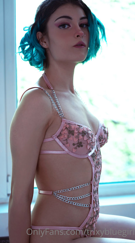 Trixy Blue Nacktbilder OnlyFans Leaks