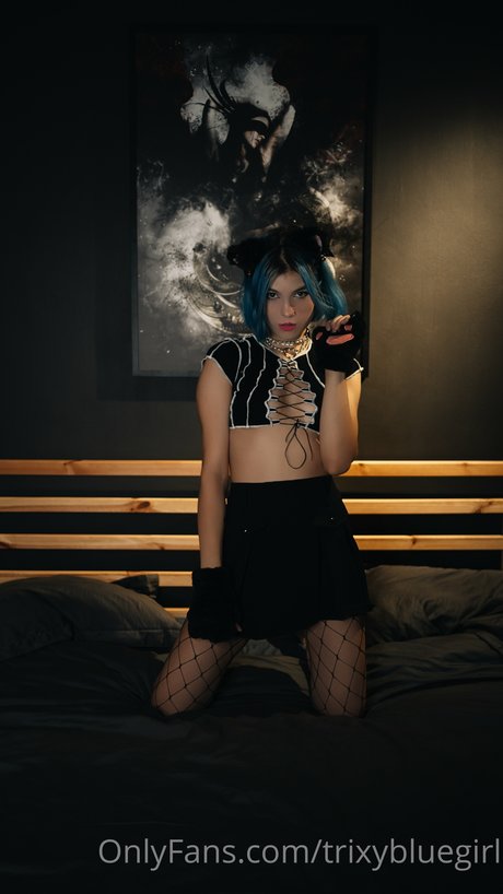 Trixy Blue Heiße OnlyFans Inhalte