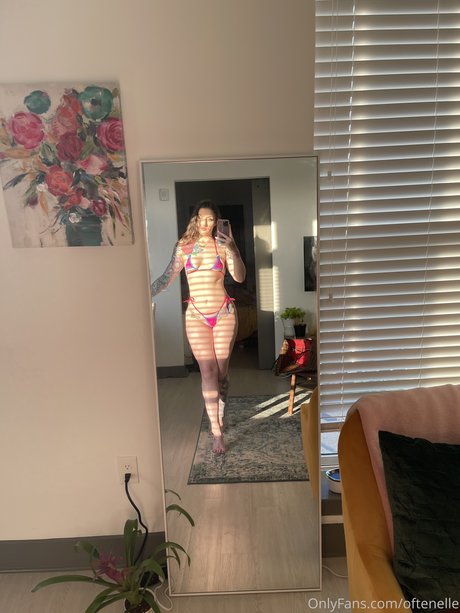 OftenElle Nacktbilder von OnlyFans geleakt