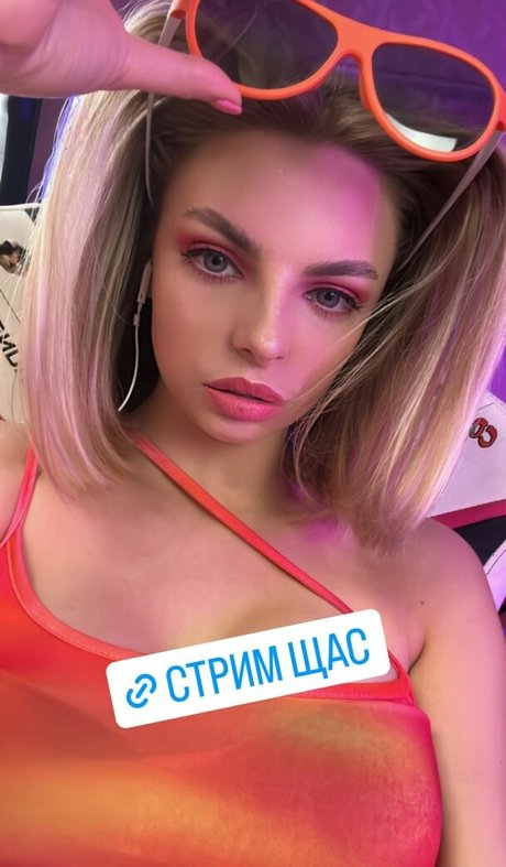 busya18plus OnlyFans Leaks