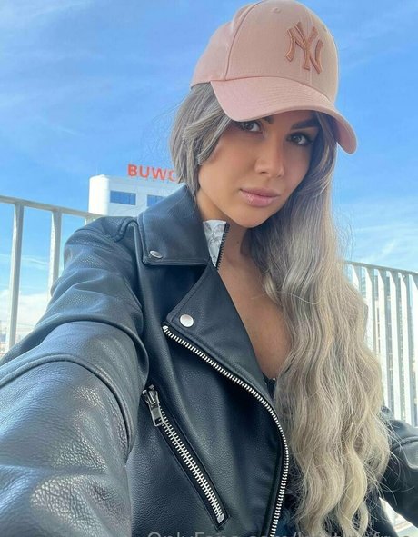 kristina frye Nacktpornos von OnlyFans geleakt