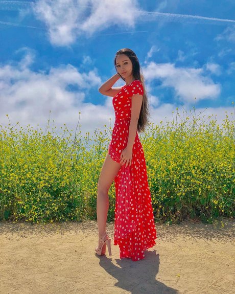 Faye Miah Neues OnlyFans