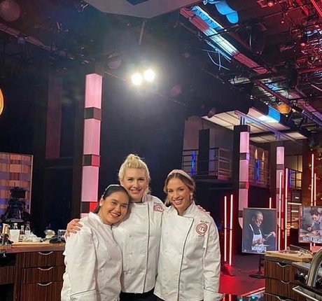 fette oma onlyfans nackt Medien