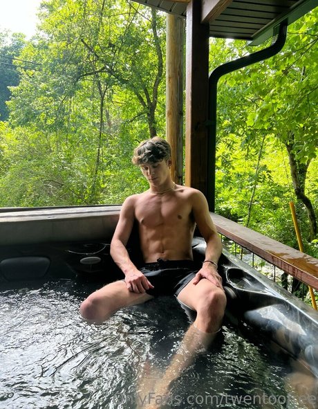 twentoofree Gratis OnlyFans Inhalte