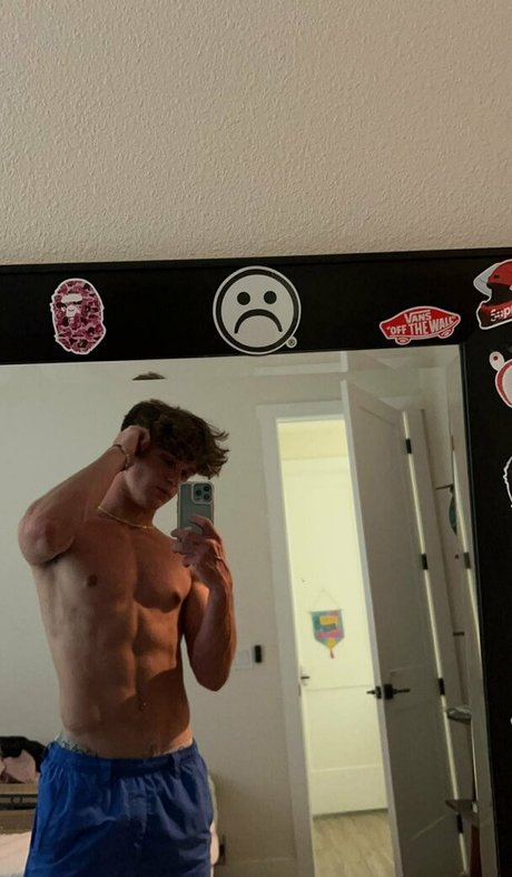 twentoofree Neue geleakte OnlyFans-Inhalte