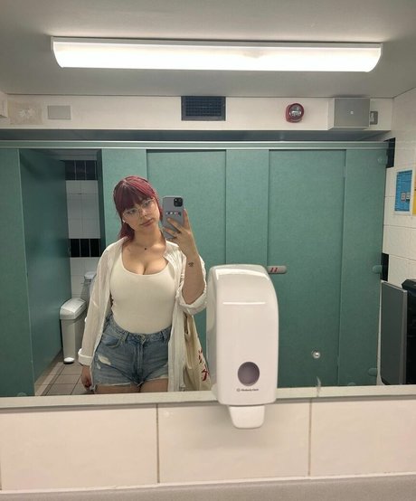 Charlotte Stocks OnlyFans-Fotos