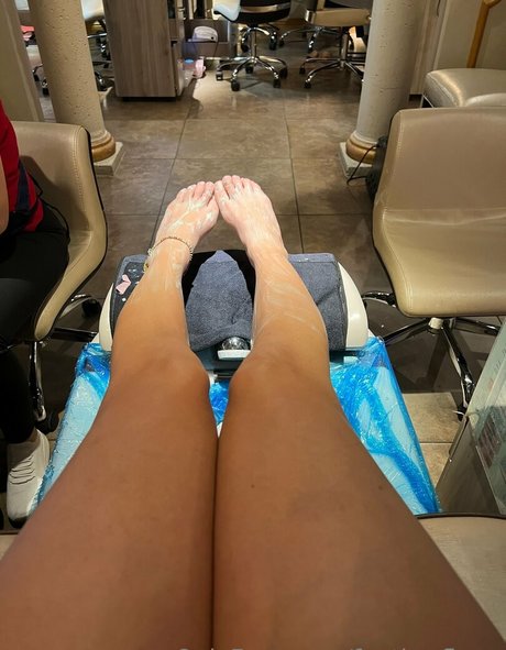 featherflows Nacktbilder von OnlyFans