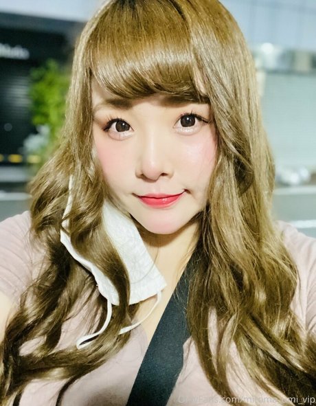 blonde haarige muschi nur fans nackt Porträt