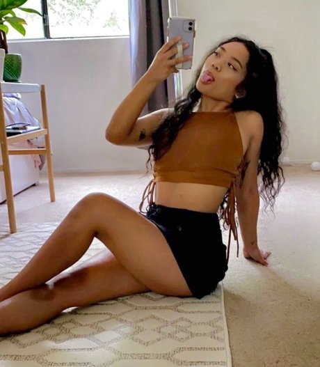 Alleyesoniris Nacktbilder geleakt OnlyFans Porn geleakt