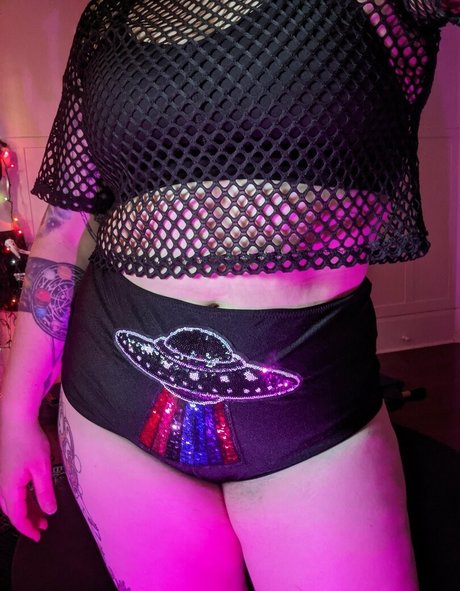 irisreigns OnlyFans Nacktbilder