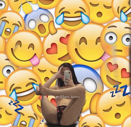 straw berryy OnlyFans