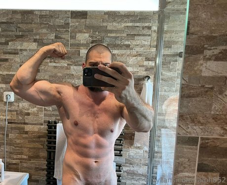 ralph852 OnlyFans Fotos
