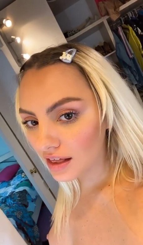 Alexandra Stan Nacktbilder von OnlyFans geleakt