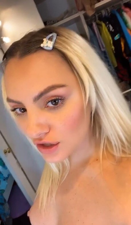 Alexandra Stan Nacktbilder von OnlyFans geleakt