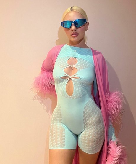 Alexandra Stan OnlyFans kostenlos