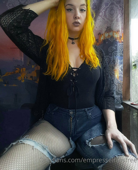 empresselfiiesfree Nacktbilder von OnlyFans geleakt