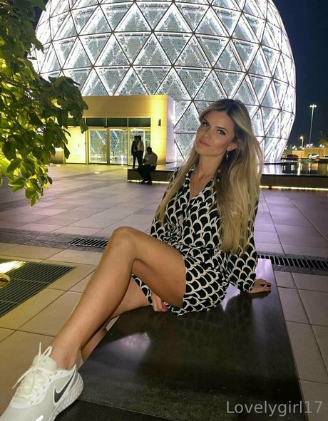 lovelygirl17 Nacktpornos auf OnlyFans