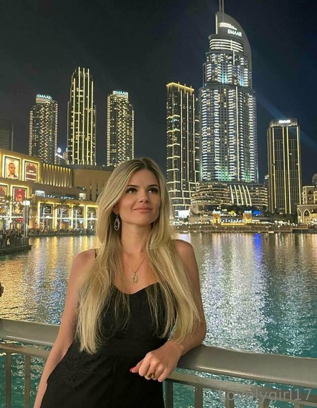 lovelygirl17 OnlyFans-Model