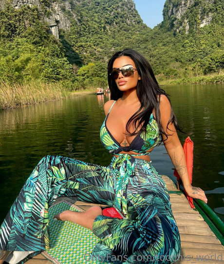 toochis world OnlyFans nackte Brüste