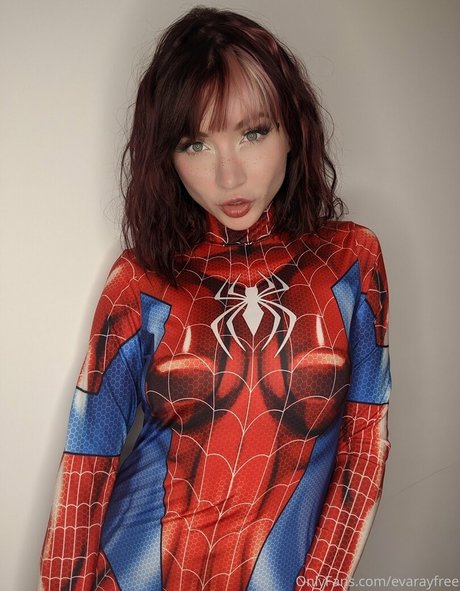 evarayfree Nacktbilder OnlyFans geleakt