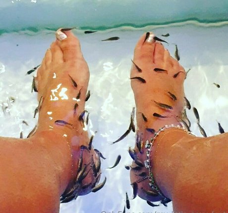 my little sexy feet OnlyFans Nacktbilder