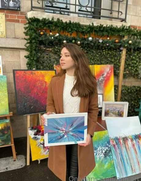 ann art OnlyFans nackte Brüste