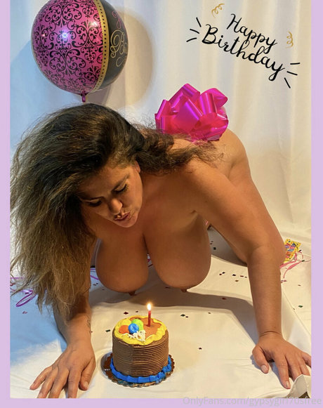 gypsygirl70sfree Titten OnlyFans