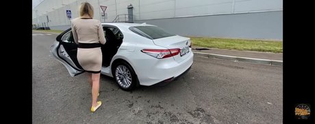 Lisarulit OnlyFans Strip