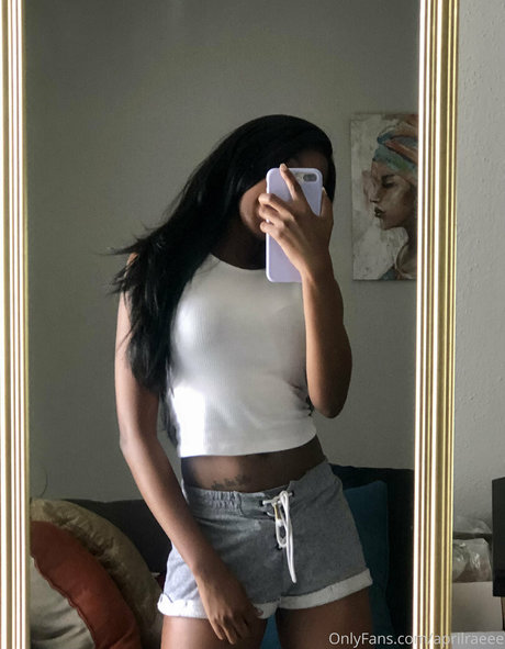 aprilraeee Heiße OnlyFans Inhalte