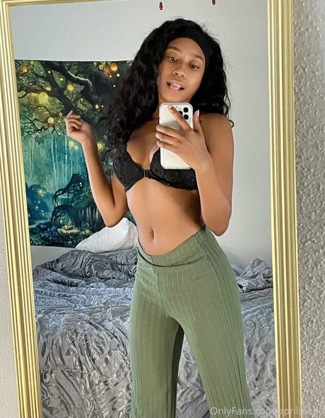 aprilraeee Nackt Leaks OnlyFans