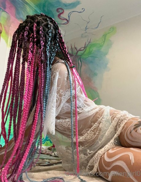 aliengirl0 OnlyFans explizite Inhalte