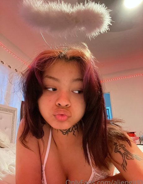 aliengirl0 OnlyFans Leak