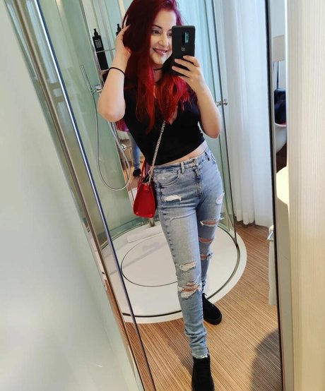 AnnieFuchsia OnlyFans-Bilder geleakt