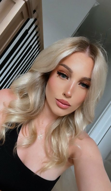 Emerome OnlyFans Nacktbilder